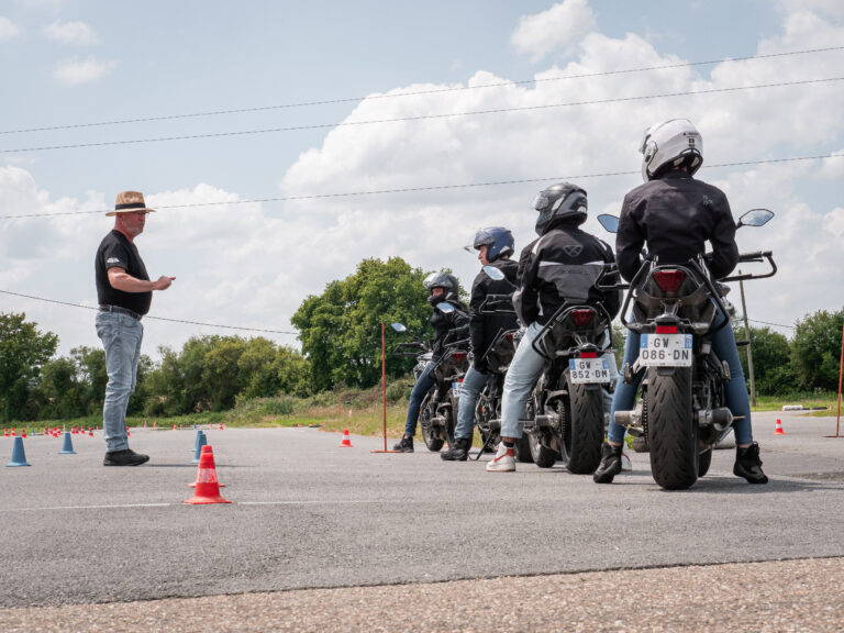 cours de moto permis A2 ou A1 sur circuit privé